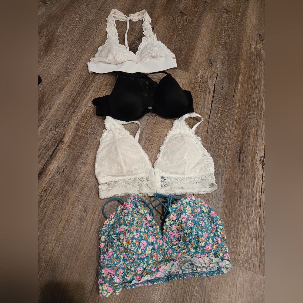 4 Lace Bralettes